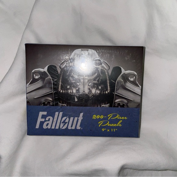 NIB Fallout 200 Piece Puzzle 🧩 - Picture 2 of 10
